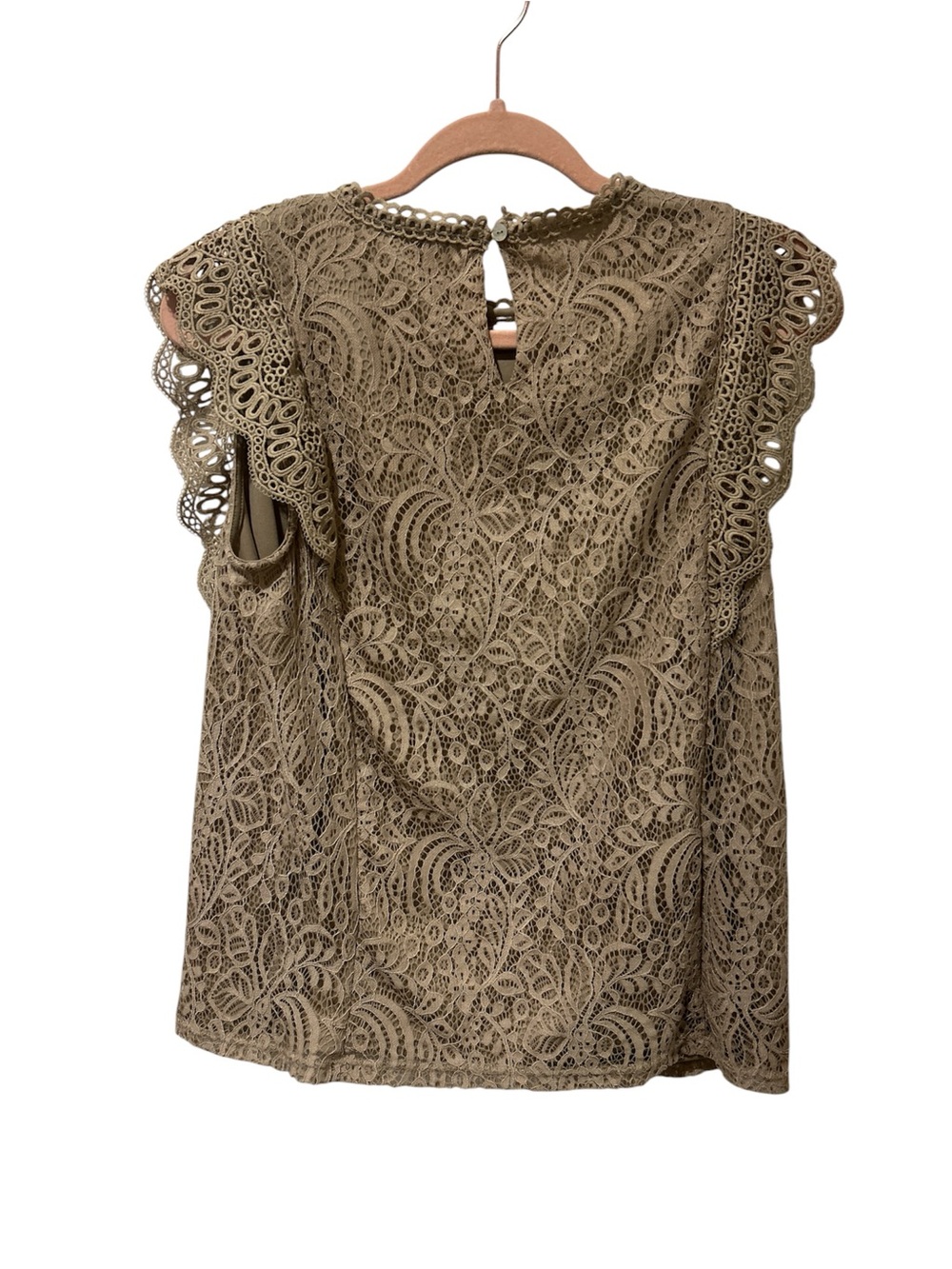 Cable & Gauge Tan/Taupe Lace Flutter Sleeve Shell - Picture 2 of 3